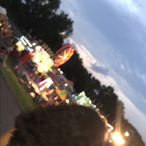 Meet your Posher, Lali - Picture 1 of 1